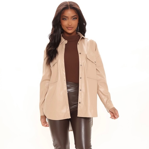 NWT Fashion Nova I Need My Coins Button Down Shirt | Taupe | Size Medium - Picture 1 of 6